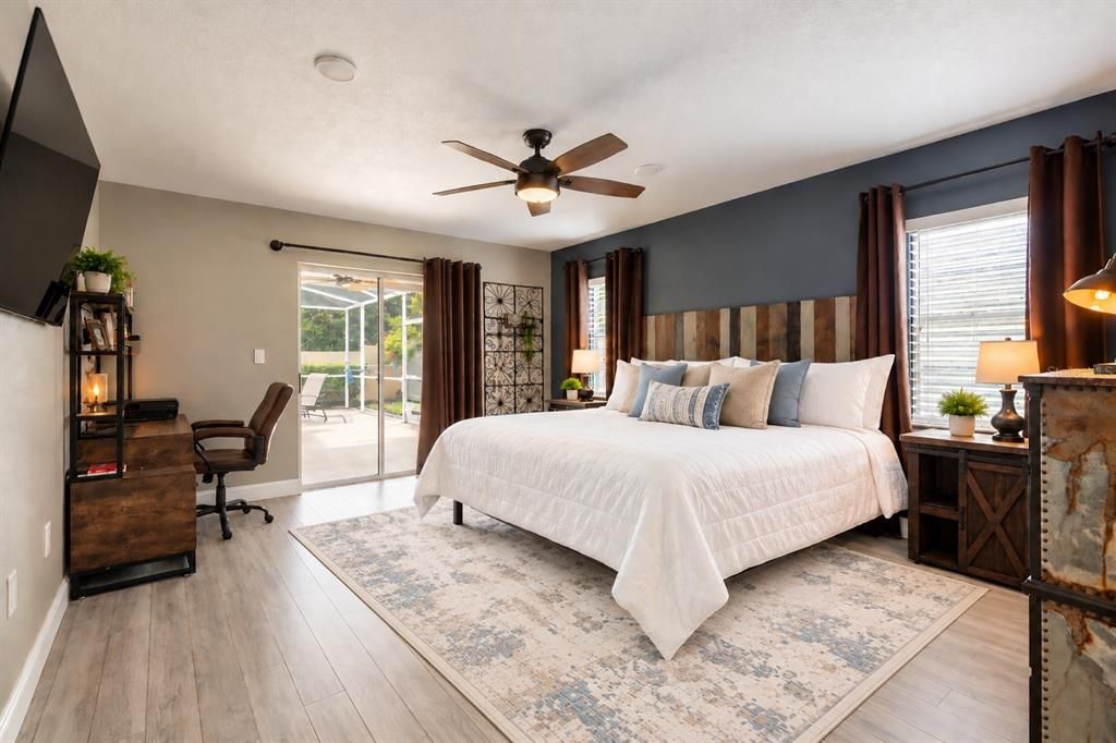 Active With Contract: $425,000 (3 beds, 3 baths, 1824 Square Feet)