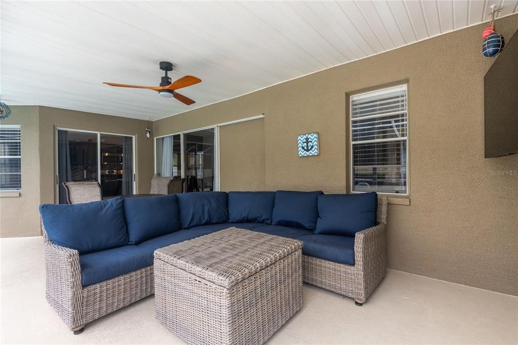 Active With Contract: $425,000 (3 beds, 3 baths, 1824 Square Feet)