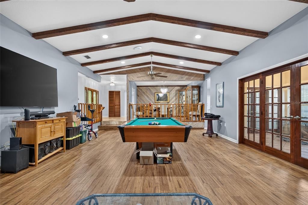 For Sale: $595,000 (4 beds, 3 baths, 2949 Square Feet)