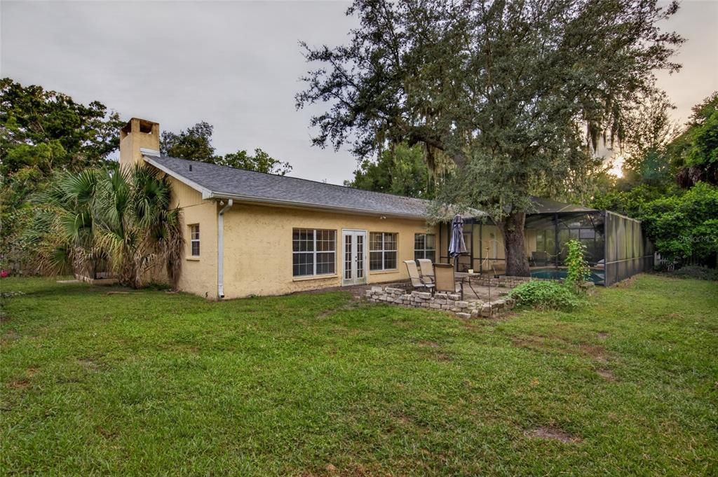 For Sale: $595,000 (4 beds, 3 baths, 2949 Square Feet)