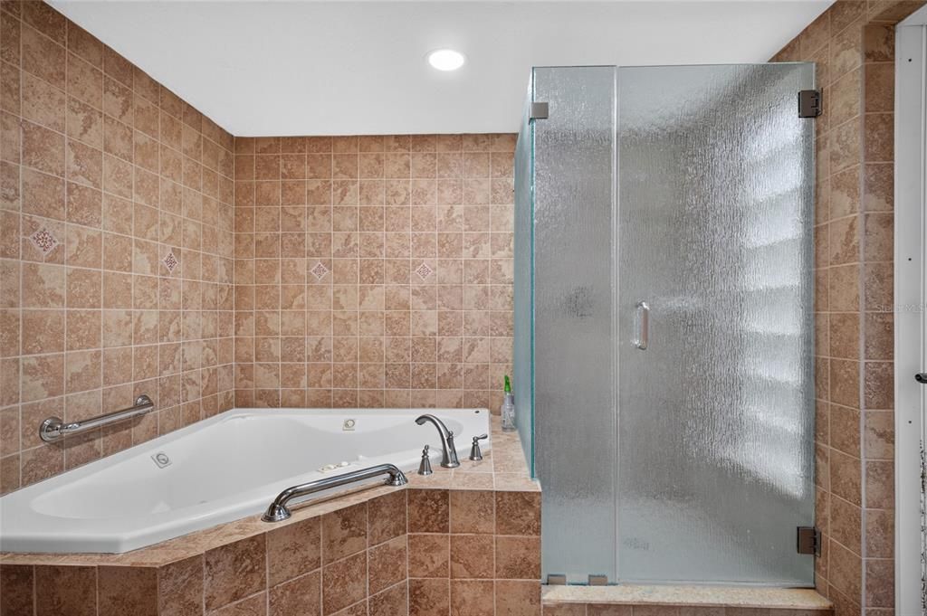 For Sale: $595,000 (4 beds, 3 baths, 2949 Square Feet)