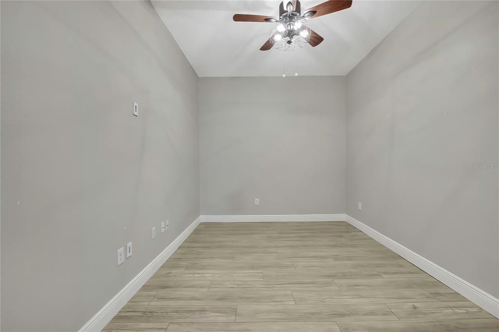 En Venta: $329,900 (2 camas, 2 baños, 1706 Pies cuadrados)