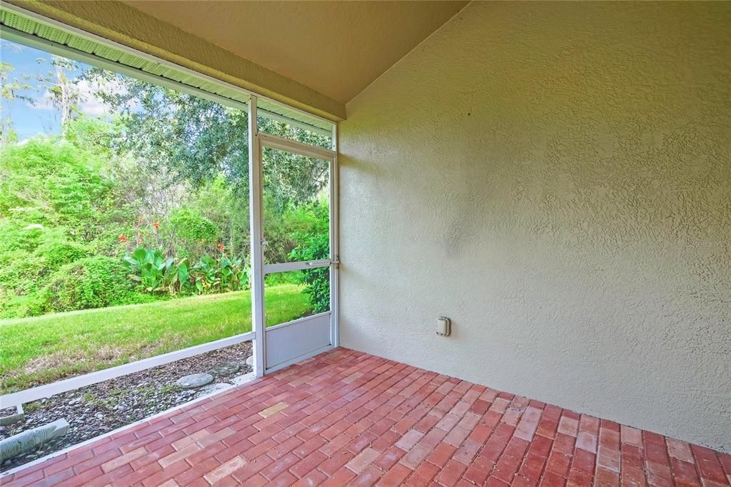 En Venta: $329,900 (2 camas, 2 baños, 1706 Pies cuadrados)