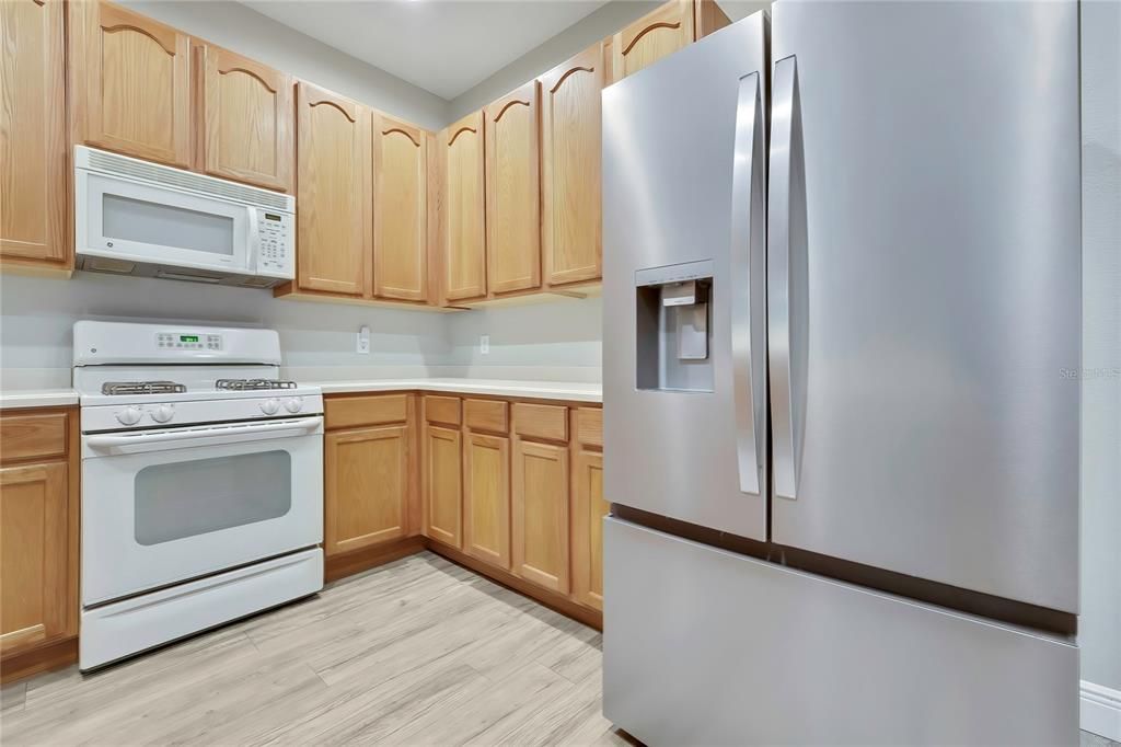 En Venta: $329,900 (2 camas, 2 baños, 1706 Pies cuadrados)