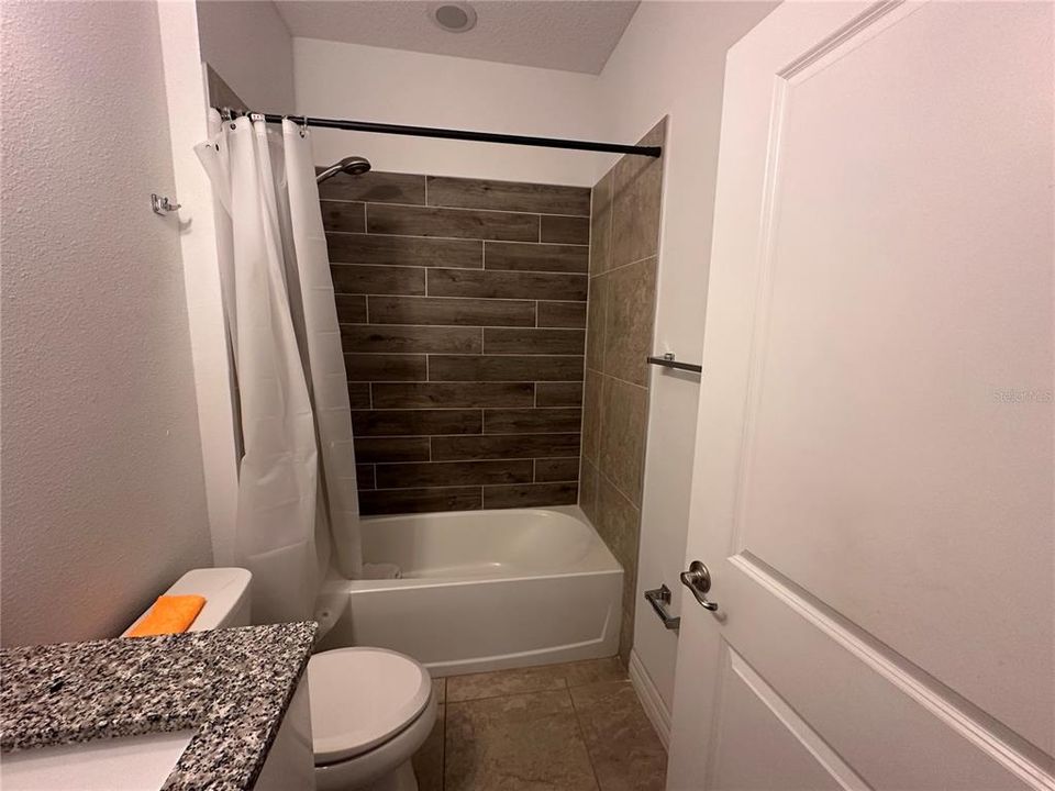 For Sale: $259,000 (4 beds, 2 baths, 1200 Square Feet)