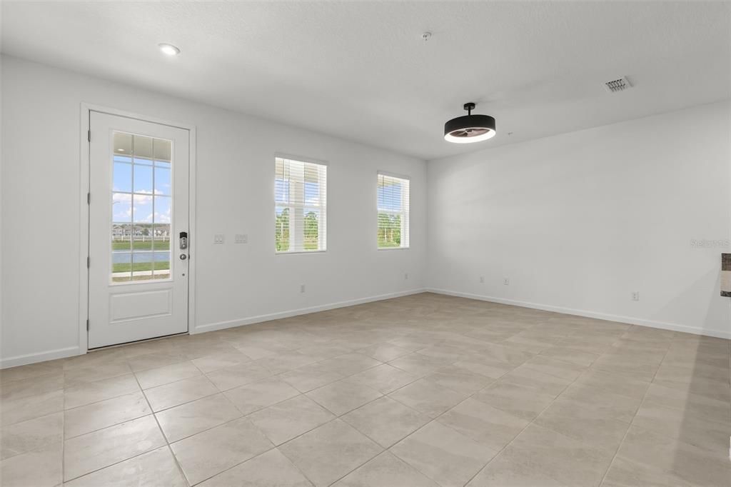 For Rent: $2,750 (3 beds, 2 baths, 1476 Square Feet)