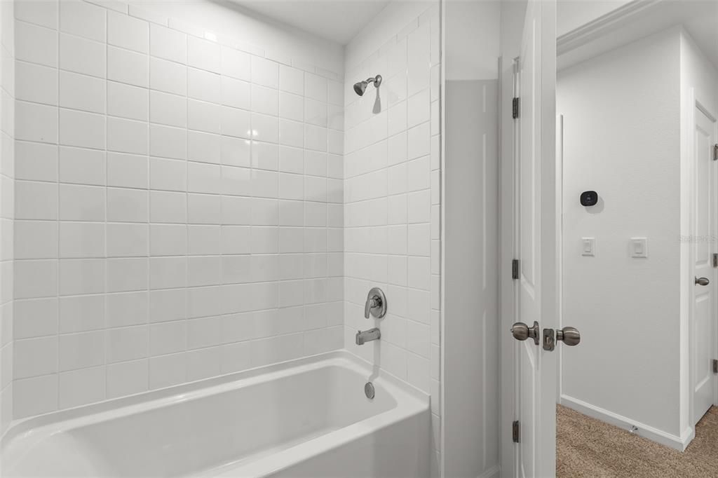 For Rent: $2,750 (3 beds, 2 baths, 1476 Square Feet)