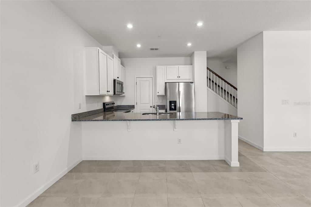For Rent: $2,750 (3 beds, 2 baths, 1476 Square Feet)