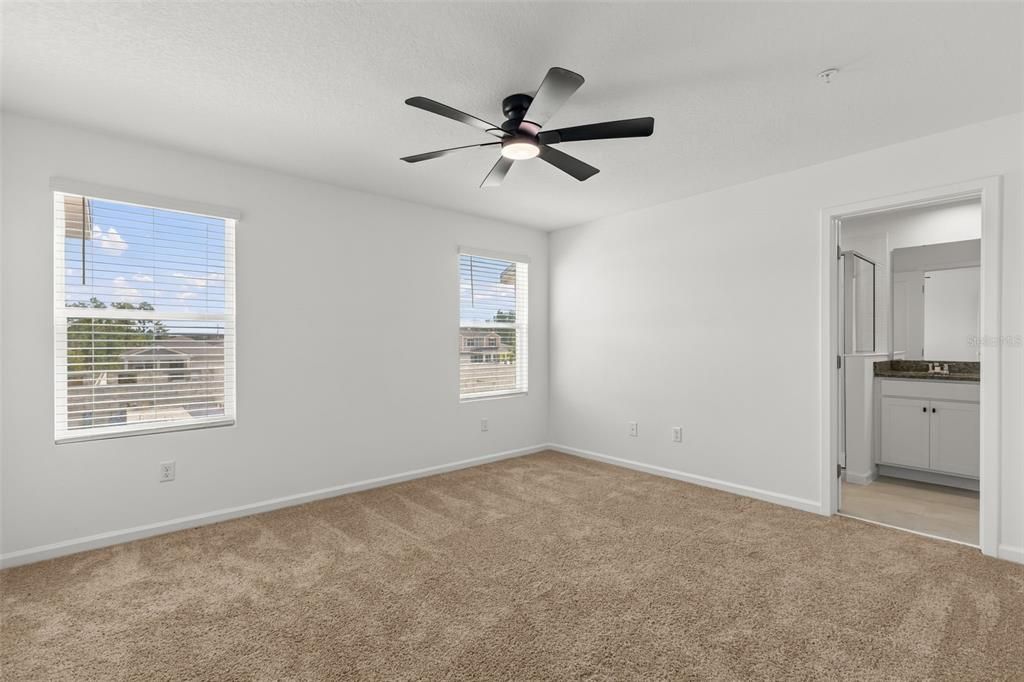 For Rent: $2,750 (3 beds, 2 baths, 1476 Square Feet)