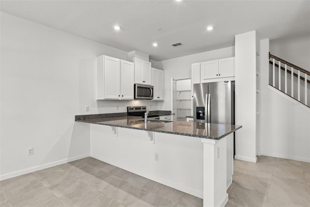 For Rent: $2,750 (3 beds, 2 baths, 1476 Square Feet)
