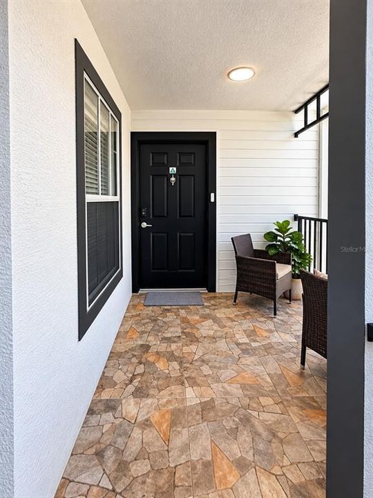 For Sale: $199,000 (2 beds, 2 baths, 1026 Square Feet)