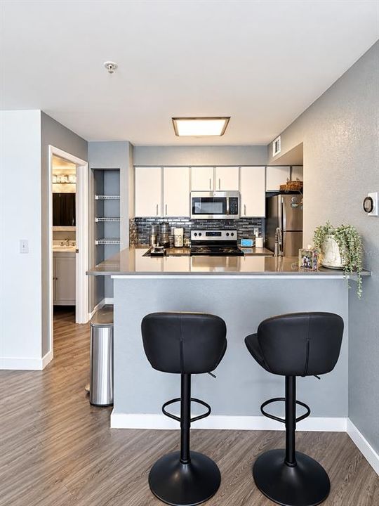 For Sale: $199,000 (2 beds, 2 baths, 1026 Square Feet)