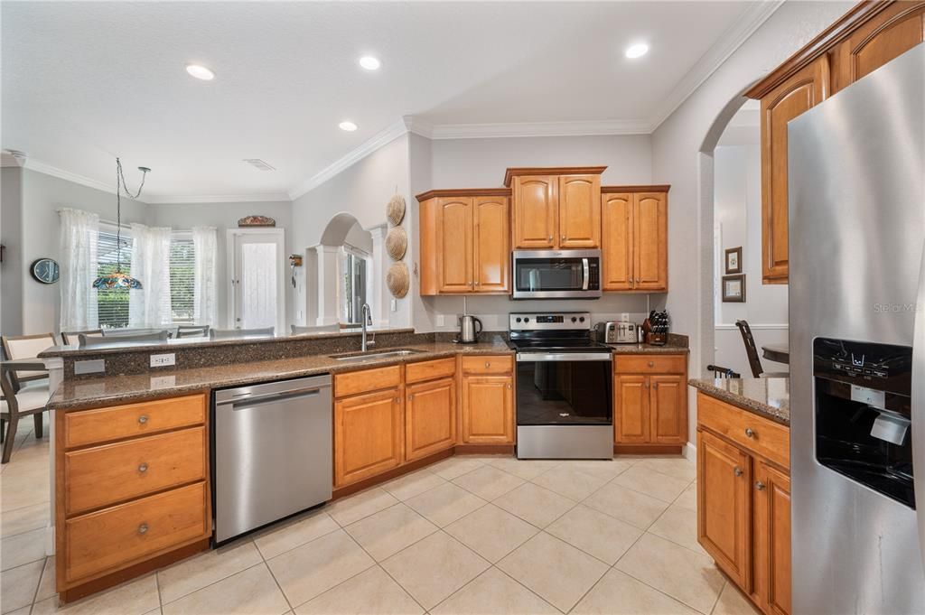 For Sale: $515,000 (4 beds, 3 baths, 2387 Square Feet)
