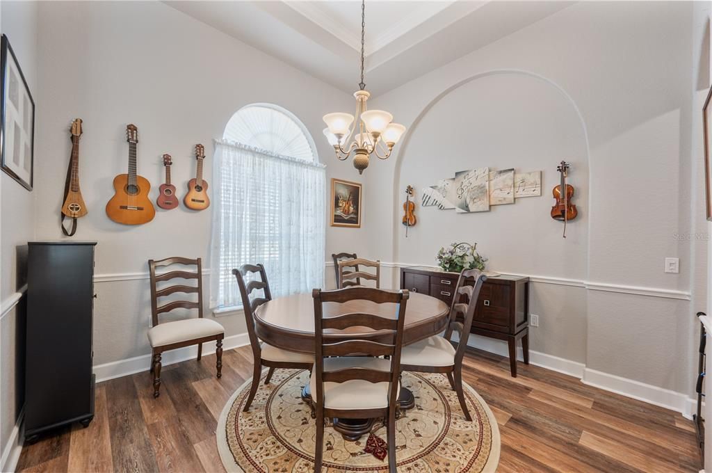 For Sale: $515,000 (4 beds, 3 baths, 2387 Square Feet)