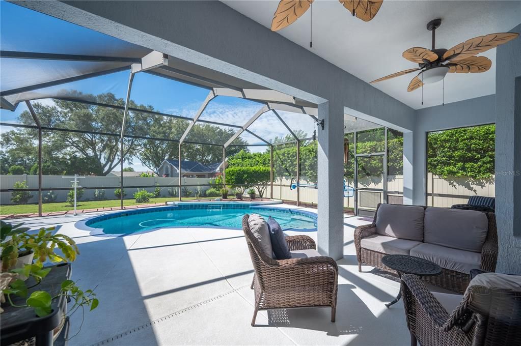 For Sale: $515,000 (4 beds, 3 baths, 2387 Square Feet)