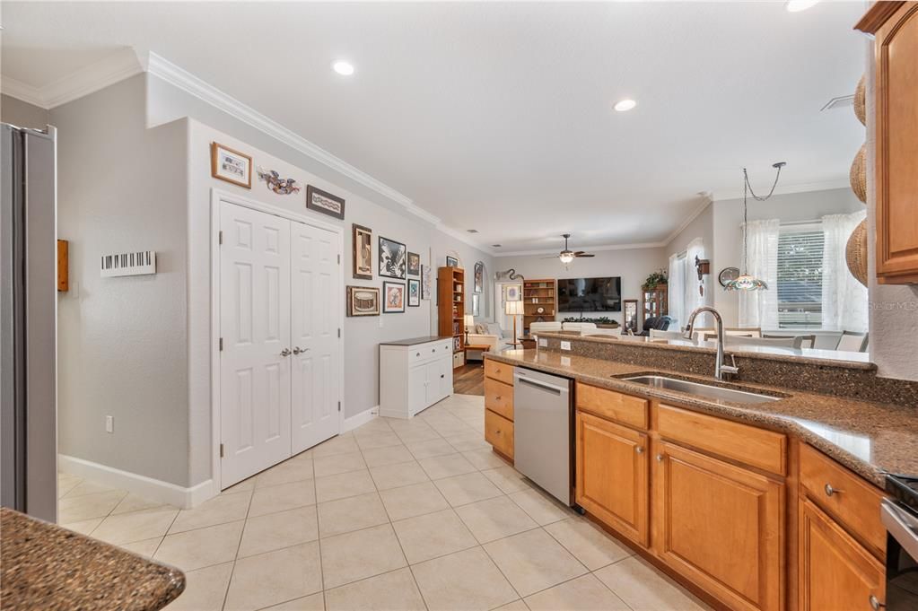 For Sale: $515,000 (4 beds, 3 baths, 2387 Square Feet)