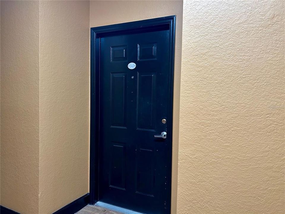 For Rent: $1,375 (1 beds, 1 baths, 562 Square Feet)