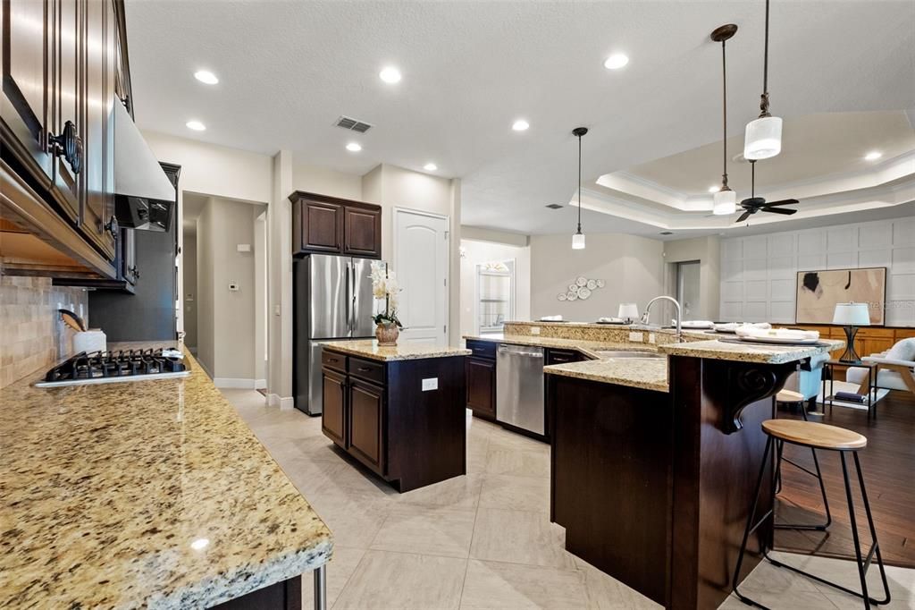 For Sale: $699,900 (4 beds, 3 baths, 3060 Square Feet)