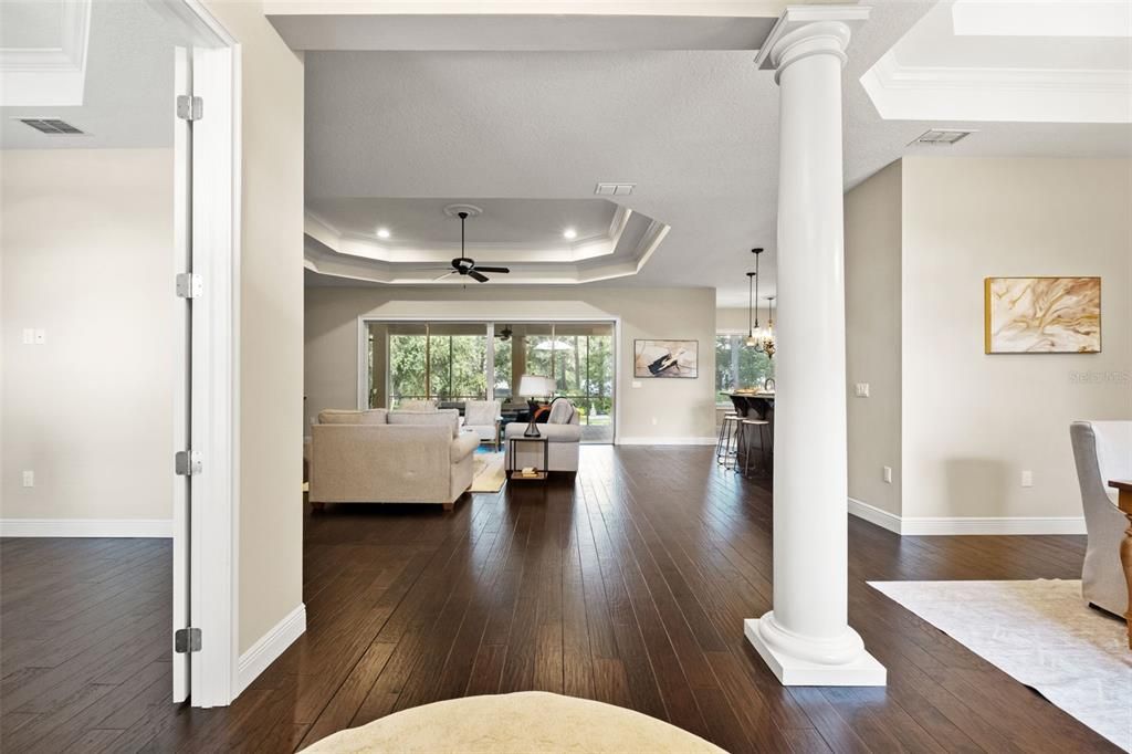 For Sale: $699,900 (4 beds, 3 baths, 3060 Square Feet)