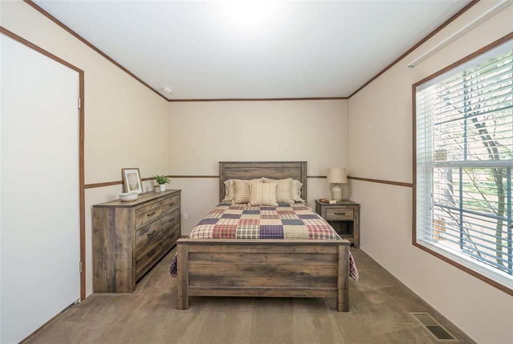 En Venta: $319,000 (3 camas, 2 baños, 1215 Pies cuadrados)