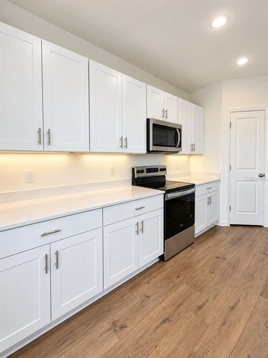 For Rent: $2,600 (5 beds, 3 baths, 2470 Square Feet)