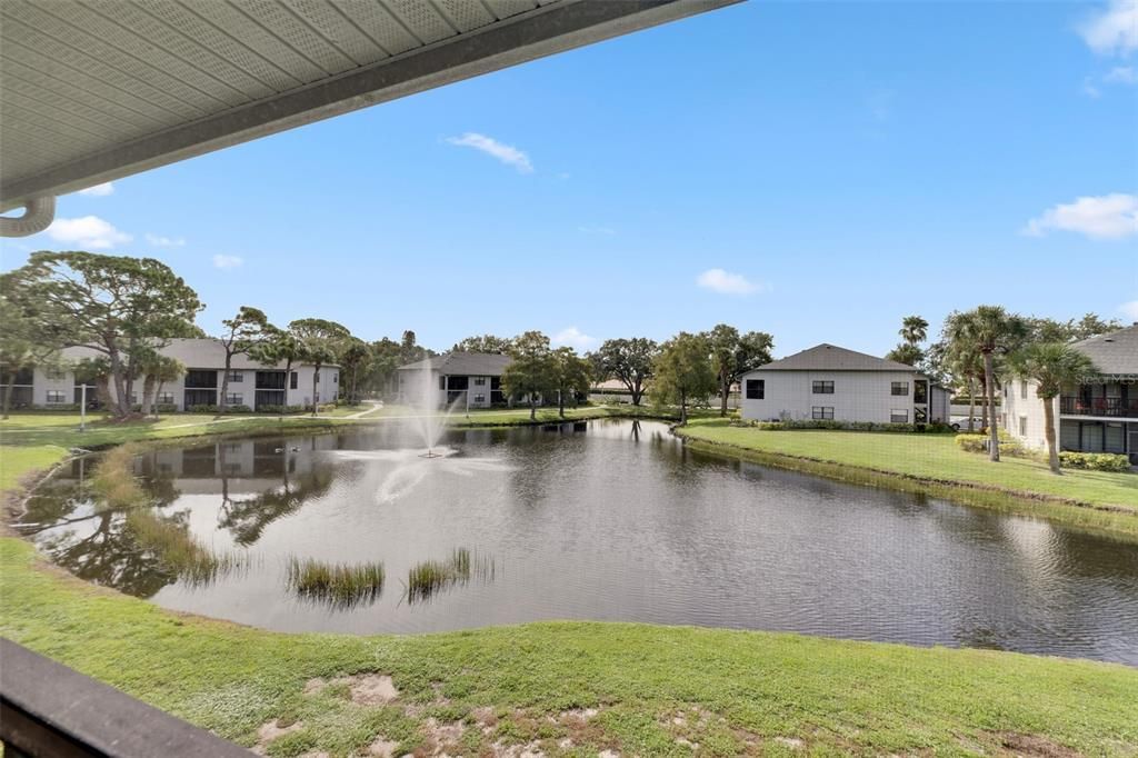 For Sale: $269,900 (2 beds, 2 baths, 1174 Square Feet)