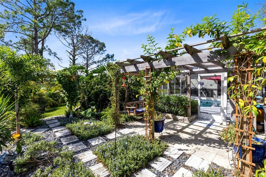En Venta: $625,000 (4 camas, 3 baños, 2705 Pies cuadrados)