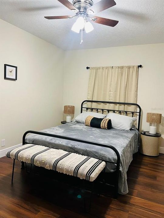En Venta: $350,000 (4 camas, 3 baños, 1876 Pies cuadrados)