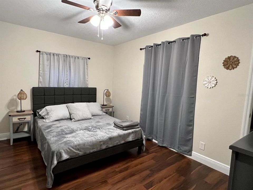 En Venta: $350,000 (4 camas, 3 baños, 1876 Pies cuadrados)