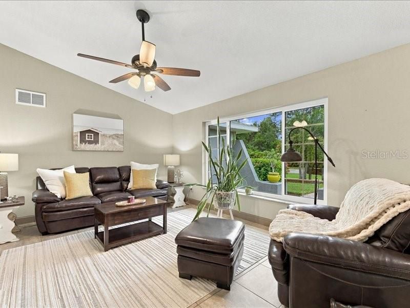 For Sale: $470,000 (3 beds, 2 baths, 2323 Square Feet)