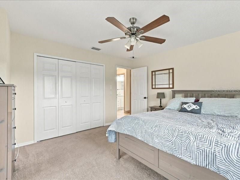 For Sale: $470,000 (3 beds, 2 baths, 2323 Square Feet)