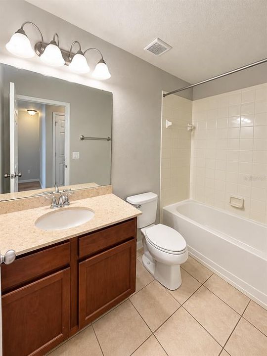 В аренду: $2,295 (3 спален, 2 ванн, 1601 Квадратных фут)