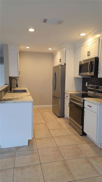 En Venta: $269,900 (3 camas, 2 baños, 1313 Pies cuadrados)