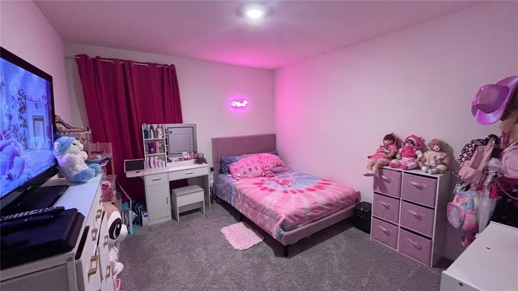 For Rent: $2,195 (3 beds, 2 baths, 1551 Square Feet)