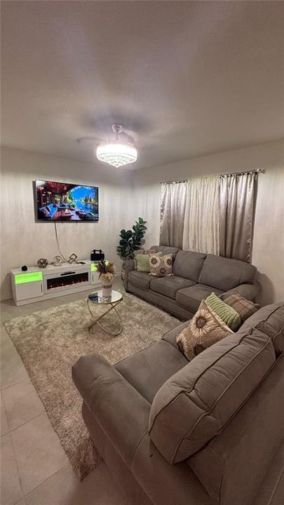 For Rent: $2,195 (3 beds, 2 baths, 1551 Square Feet)