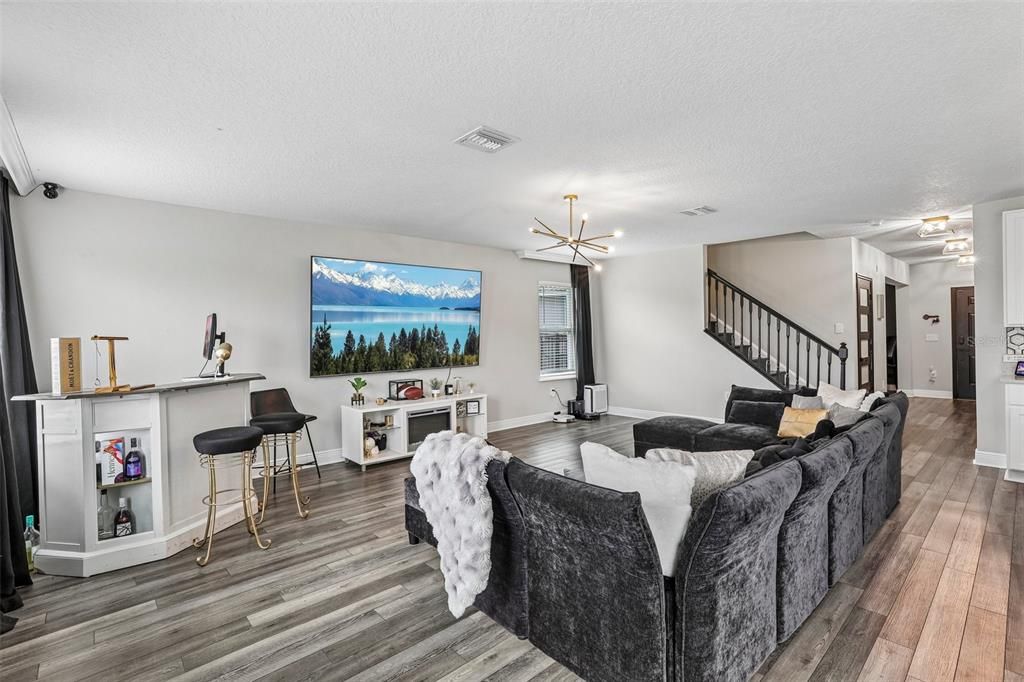 For Sale: $499,900 (4 beds, 2 baths, 3158 Square Feet)