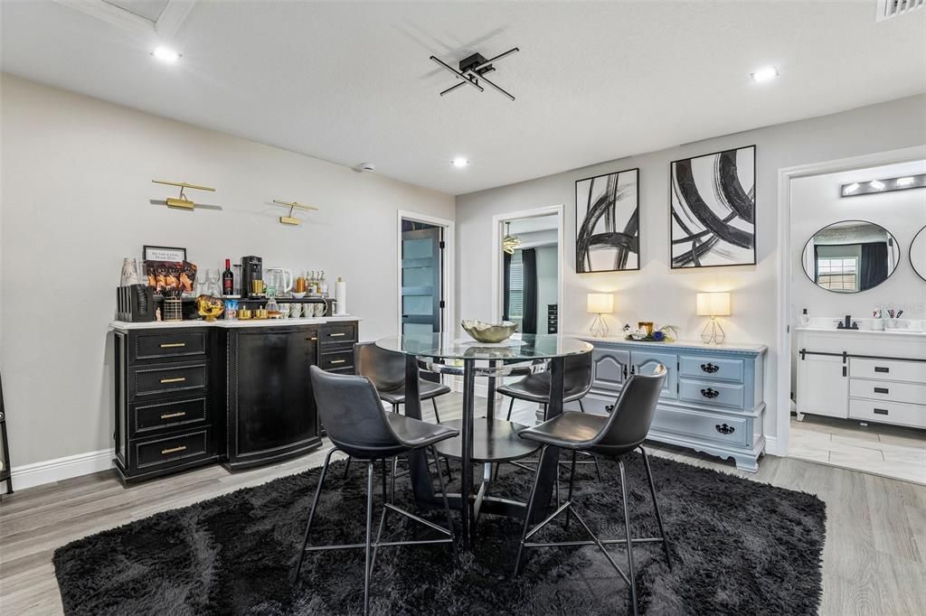 For Sale: $499,900 (4 beds, 2 baths, 3158 Square Feet)