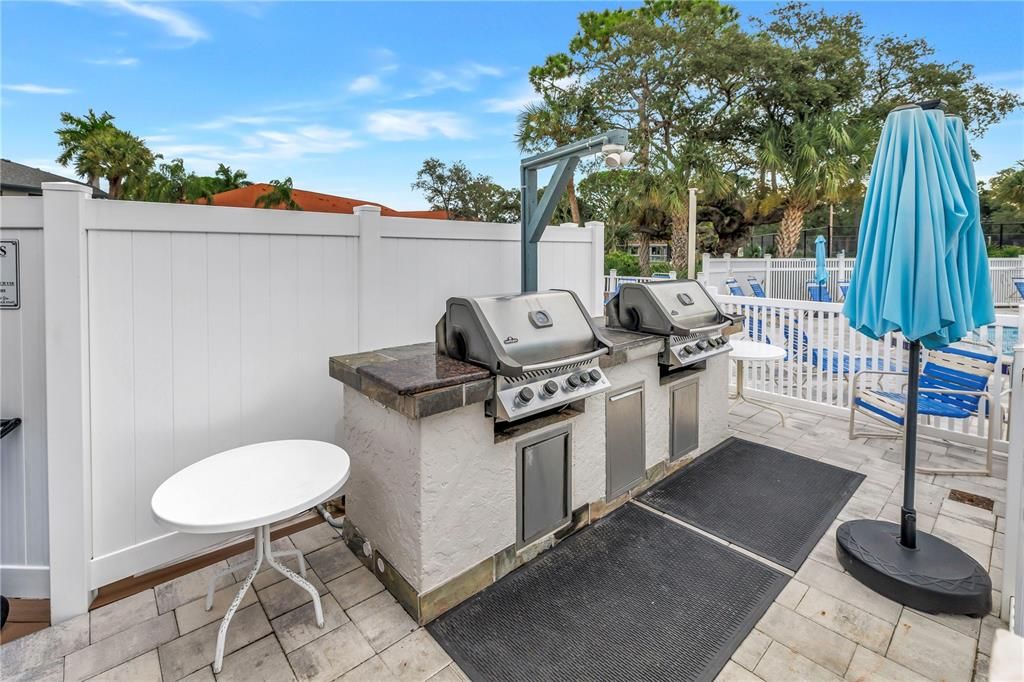 For Sale: $265,000 (2 beds, 2 baths, 1174 Square Feet)
