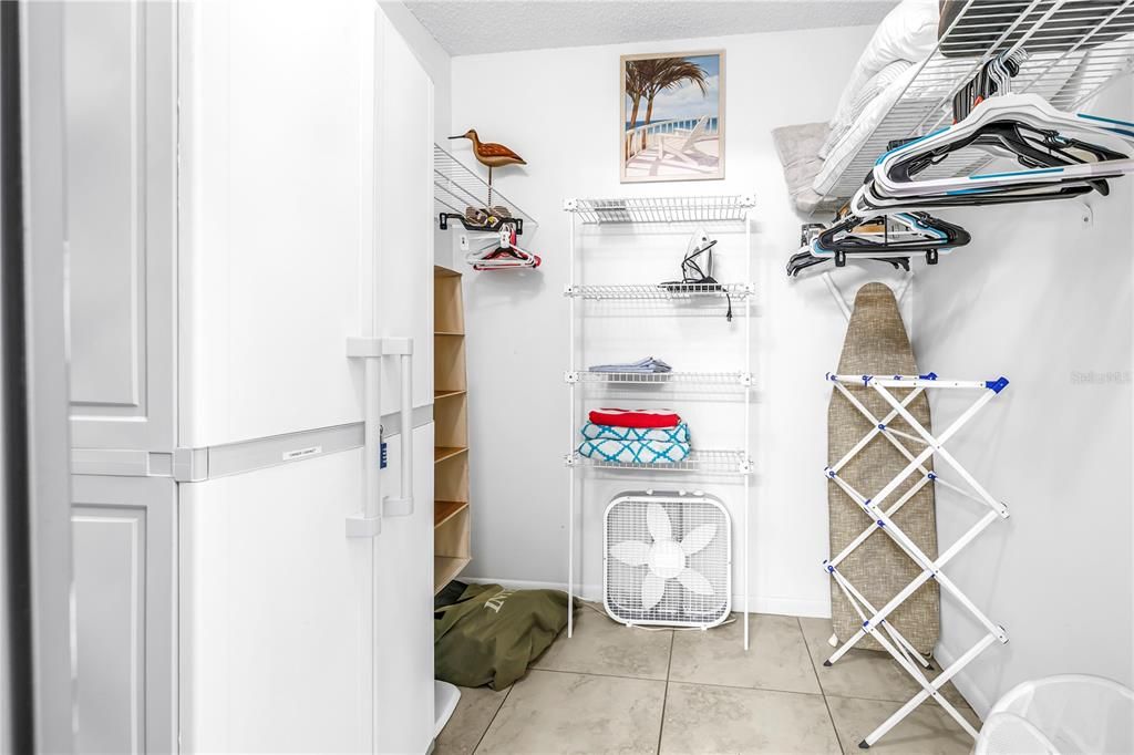 For Sale: $265,000 (2 beds, 2 baths, 1174 Square Feet)