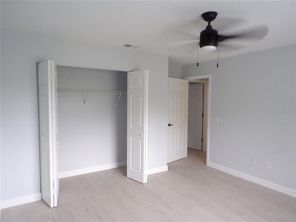 В аренду: $1,900 (2 спален, 2 ванн, 988 Квадратных фут)