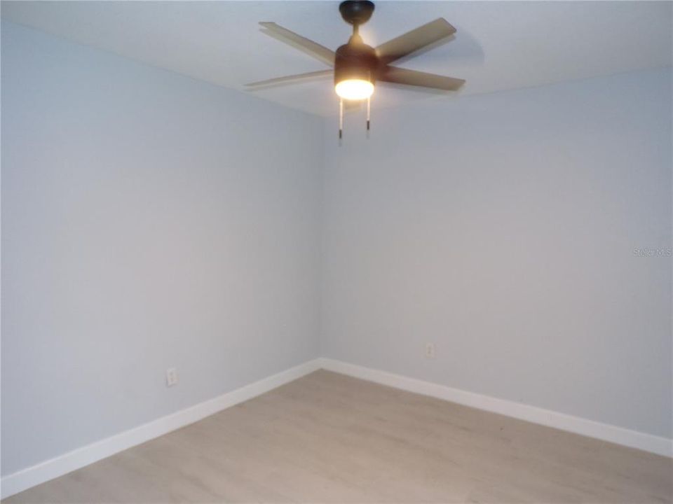 В аренду: $1,900 (2 спален, 2 ванн, 988 Квадратных фут)