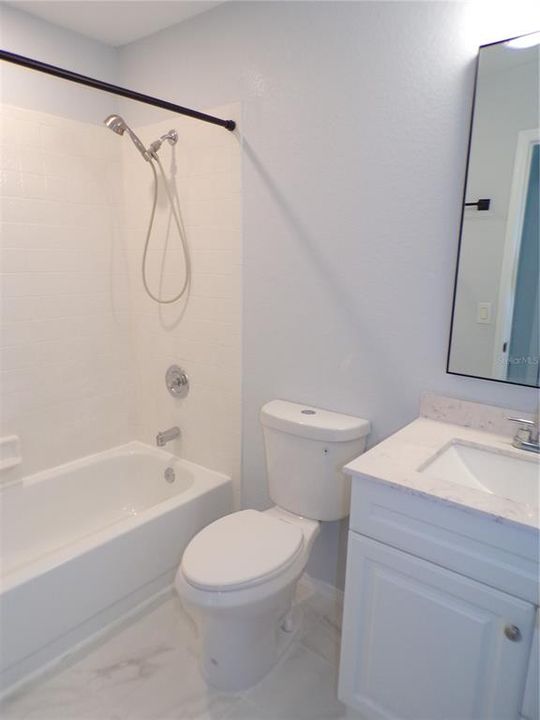 В аренду: $1,900 (2 спален, 2 ванн, 988 Квадратных фут)