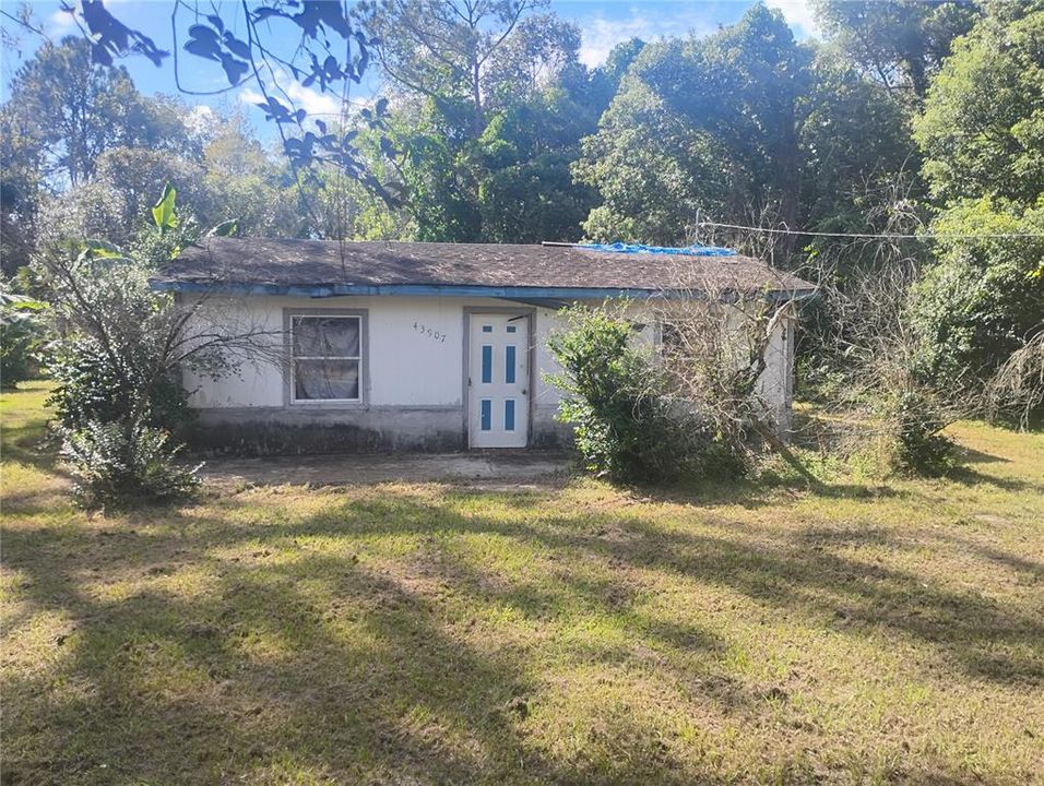 For Sale: $90,000 (2 beds, 1 baths, 720 Square Feet)