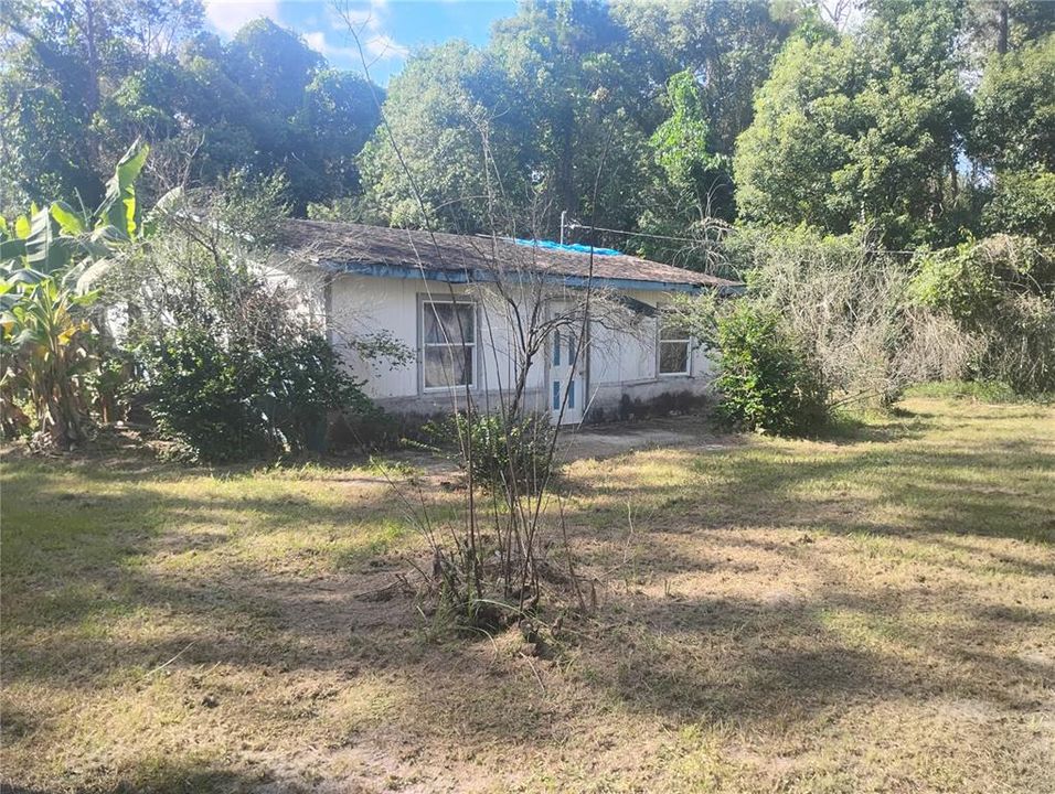 For Sale: $90,000 (2 beds, 1 baths, 720 Square Feet)