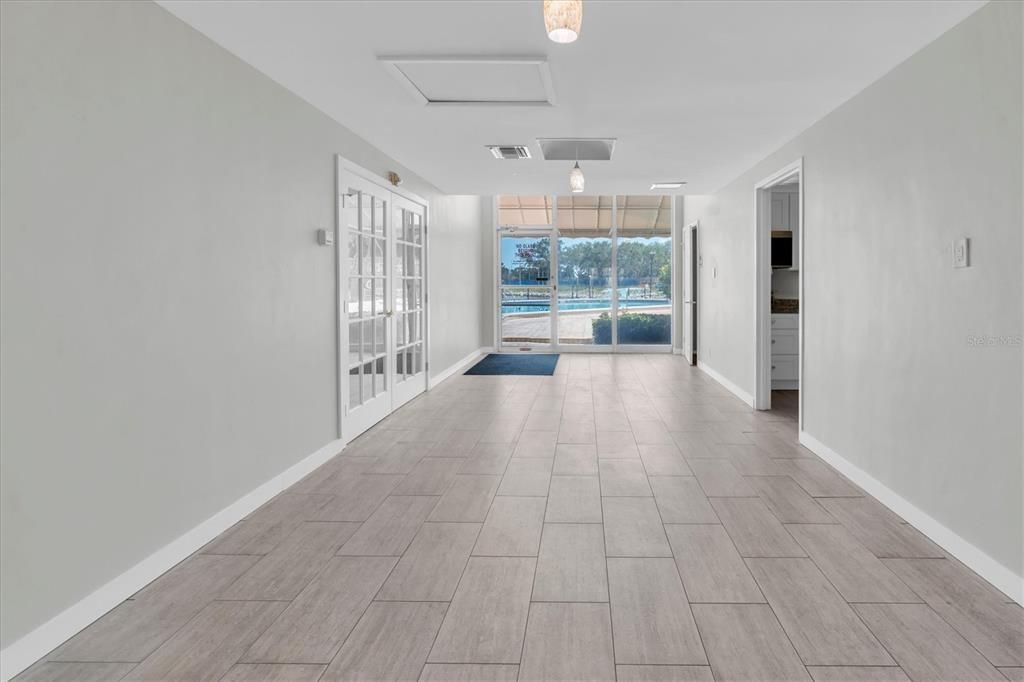 En Venta: $319,900 (2 camas, 2 baños, 1100 Pies cuadrados)