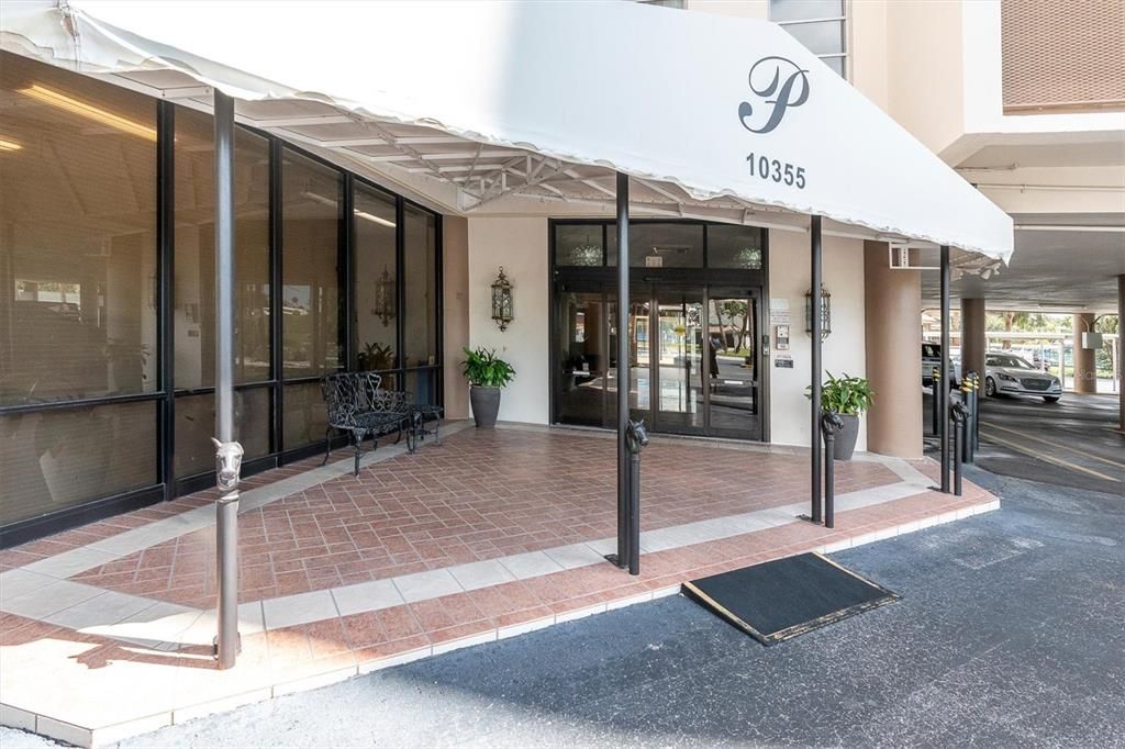 En Venta: $319,900 (2 camas, 2 baños, 1100 Pies cuadrados)