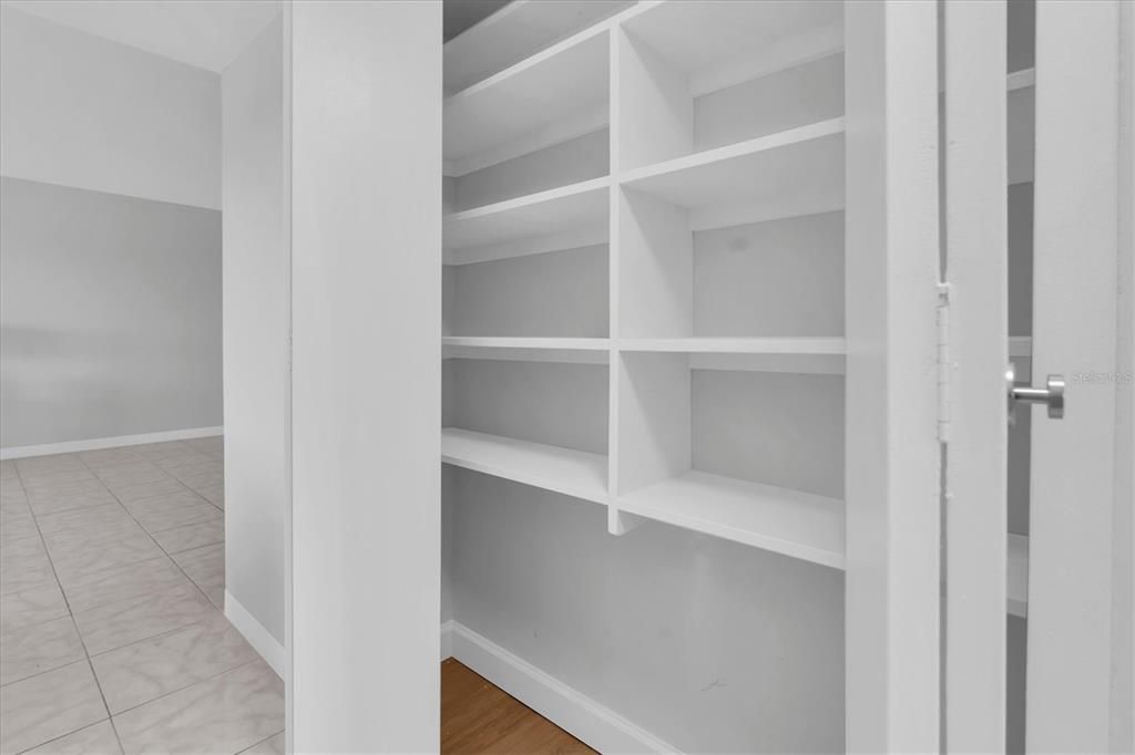 En Venta: $319,900 (2 camas, 2 baños, 1100 Pies cuadrados)