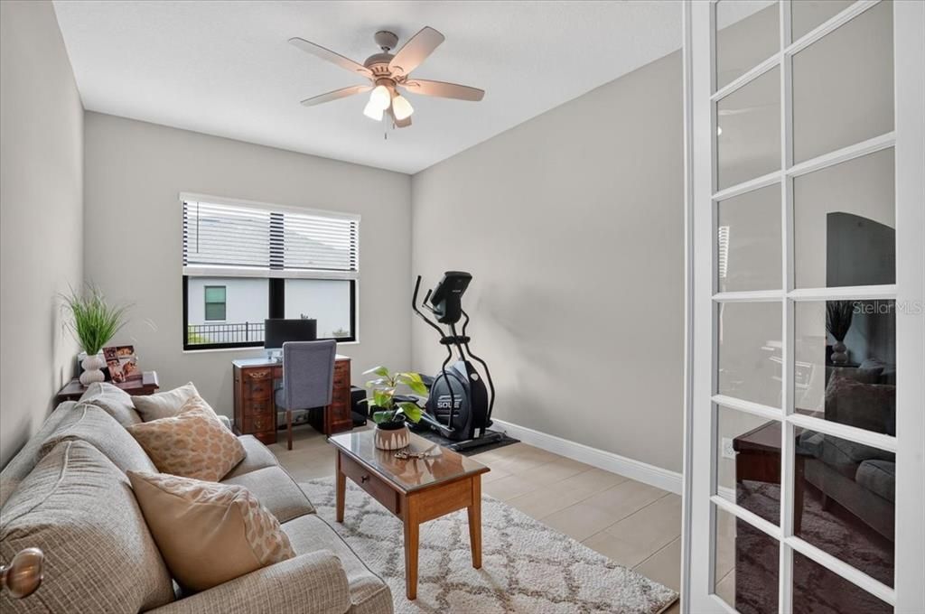 For Sale: $765,000 (4 beds, 3 baths, 2800 Square Feet)
