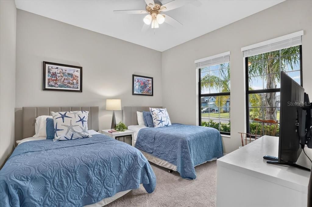For Sale: $765,000 (4 beds, 3 baths, 2800 Square Feet)
