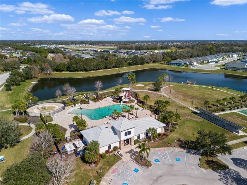For Sale: $765,000 (4 beds, 3 baths, 2800 Square Feet)
